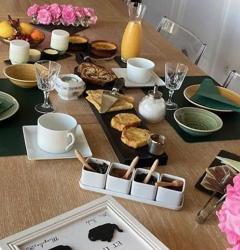 Harrieta Bed & Breakfast 3*